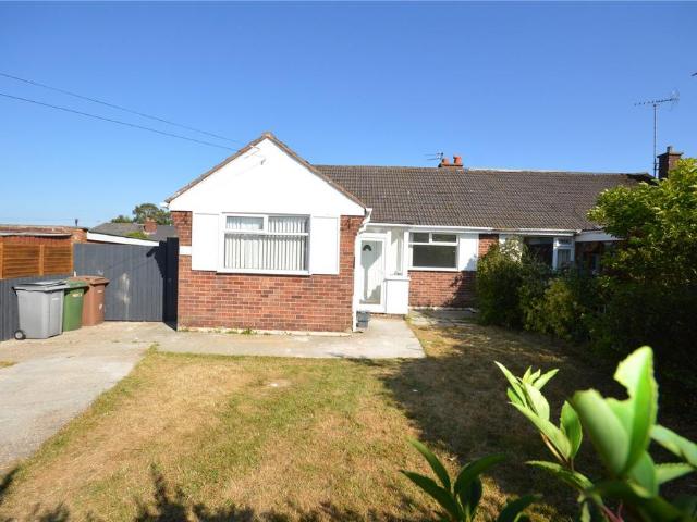 Bungalow for rent in Thingwall, Wirral