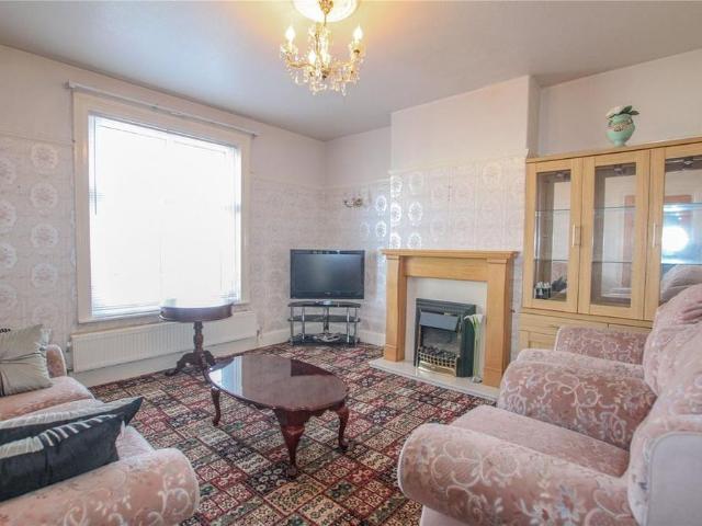 House for rent in Milnsbridge, Kirklees