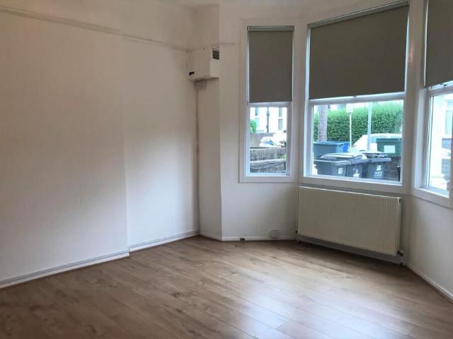 House for rent in Pinfold, Leicestershire