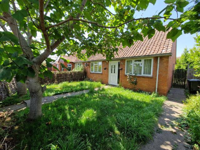 Bungalow for rent in Cannington, Southbrook