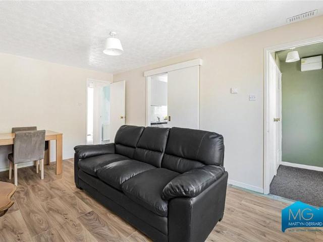 House for rent in Bushey