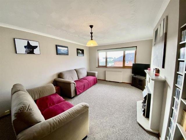 House for rent in Llandybie, Wales