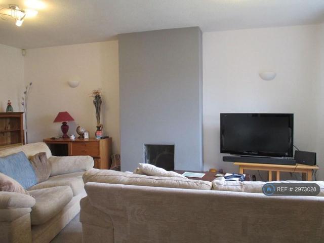 House for rent in Great Boughton, Two Mills