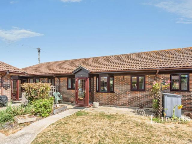Bungalow for rent in Clapham, West Sussex