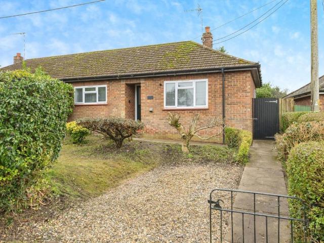 Bungalow for rent in East Tuddenham, Norfolk