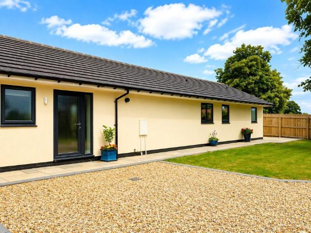 Bungalow for rent in Stockton-on-tees