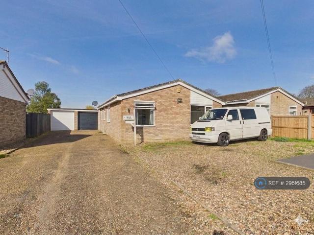Bungalow for rent in Burgh St Peter, Norfolk