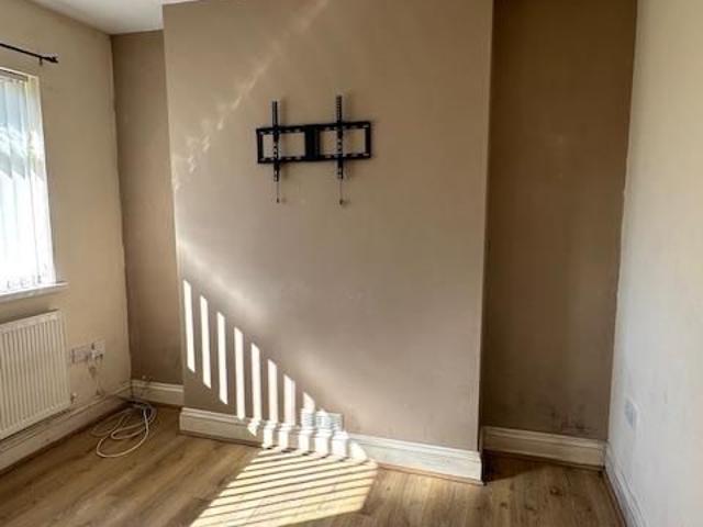 House for rent in Cwarter Bach, Wales