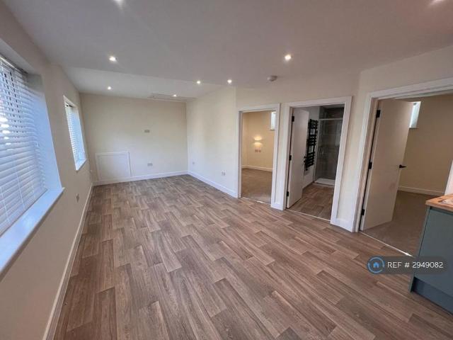 House for rent in Wolverton and Greenleys, Old Wolverton