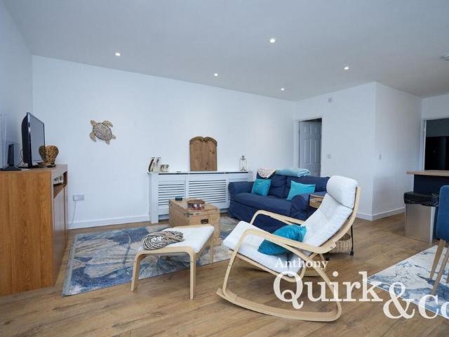 House for rent in Stroud Green, Barling
