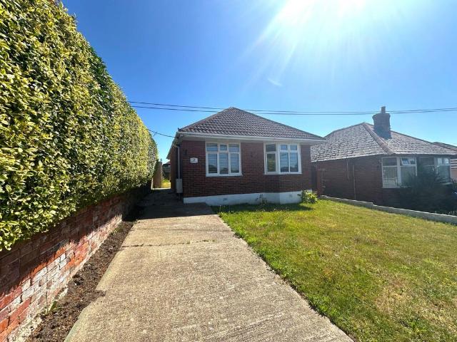 Bungalow for rent in Thornhill, City Of Southampton