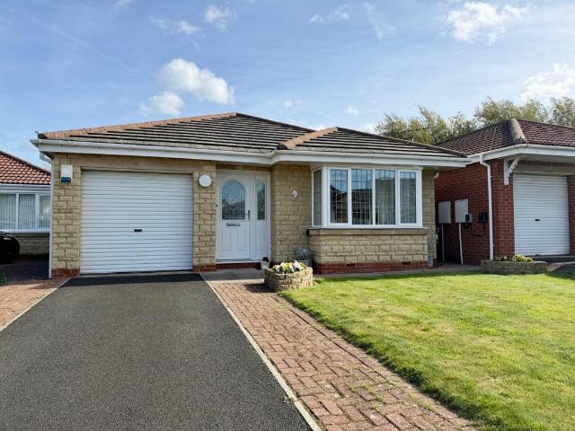 Bungalow for rent in Cowpen, Blyth