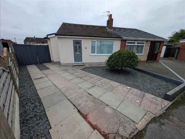 Bungalow for rent in Cabus, Lancashire