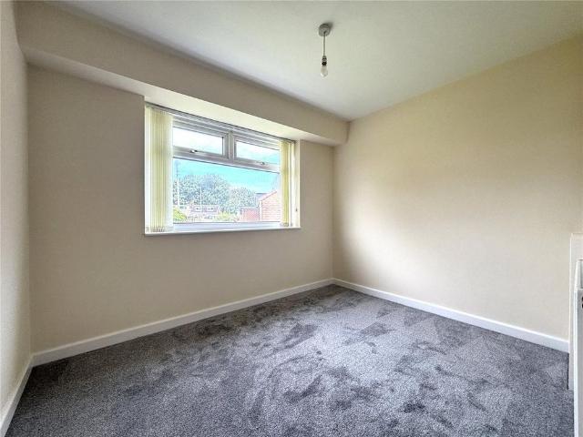 House for rent in Lady House, Burnedge