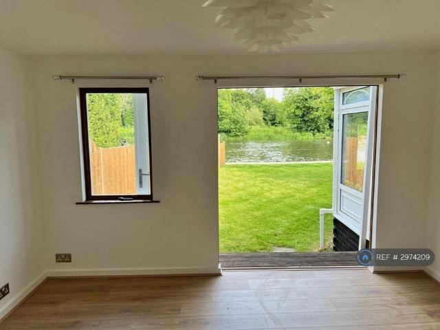House for rent in Lower Halliford, Surrey