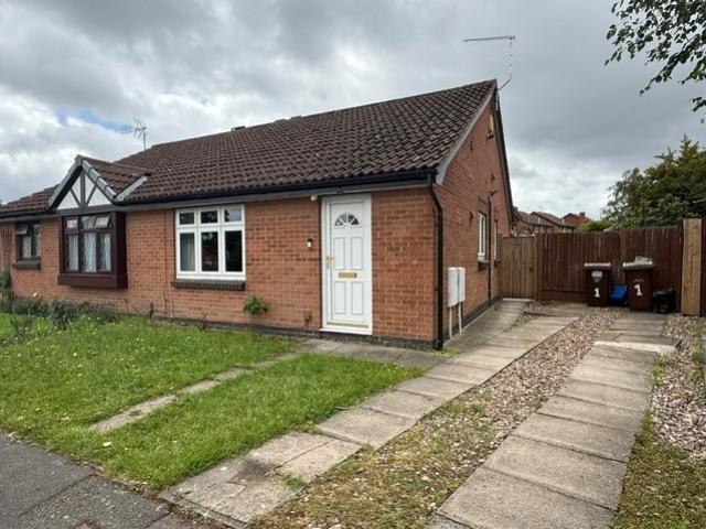 Bungalow for rent in Wollaton Vale, Haddon