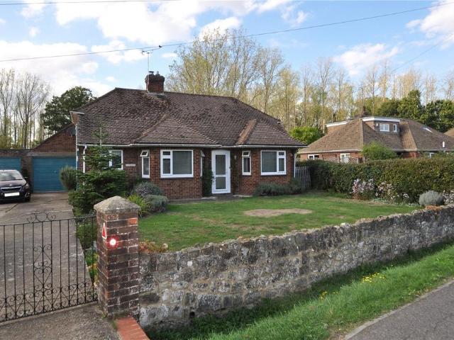 Bungalow for rent in Bethersden, Ashford