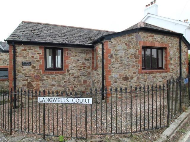 Bungalow for rent in Strode, Devon
