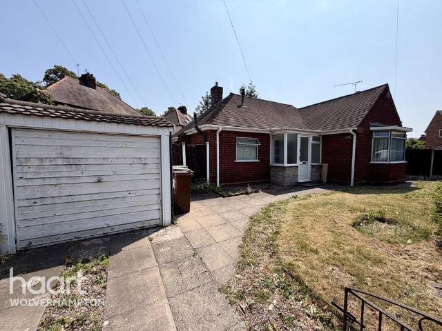 Bungalow for rent in Park Village, West Midlands