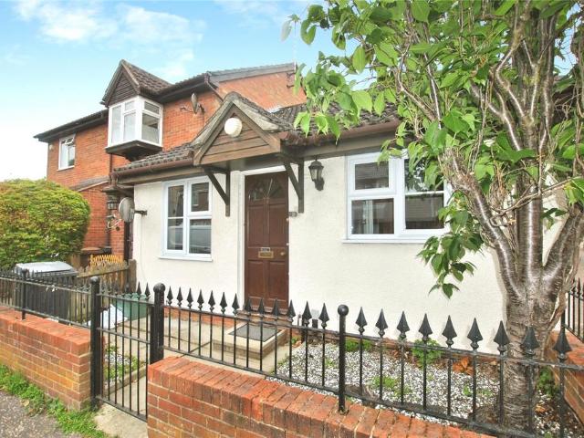 Bungalow for rent in Moulsham, Chelmsford