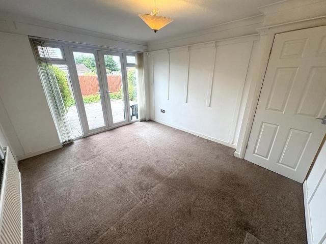 House for rent in Kennessee Green, Sefton