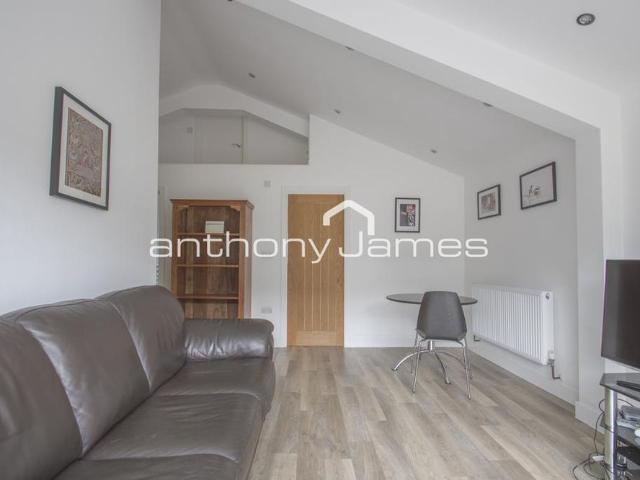 House for rent in Swanley, The Butts