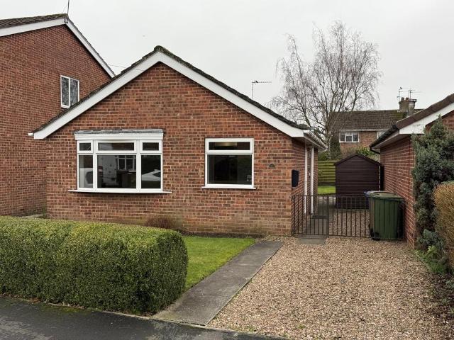 Bungalow for rent in Pocklington, East Riding Of Yorkshire