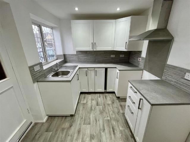 House for rent in Ashmore Lake, Willenhall