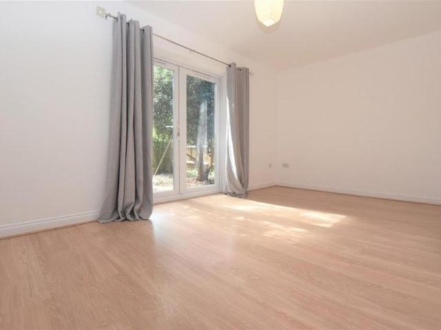 House for rent in Emmer Green, Reading