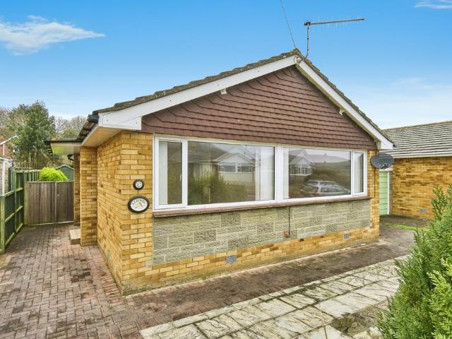 Bungalow for rent in Niton, Isle Of Wight