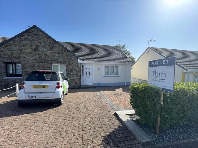 Bungalow for rent in Monkton, Pembroke