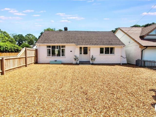 Bungalow for rent in St Leonards, East Dorset
