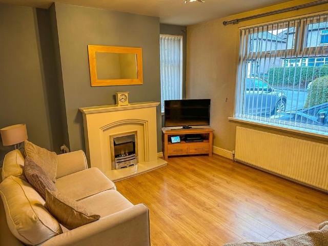 House for rent in Slack Side, West Yorkshire
