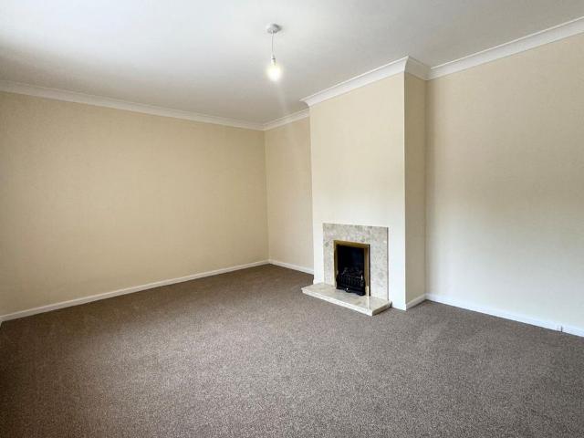 House for rent in Crigglestone, West Yorkshire