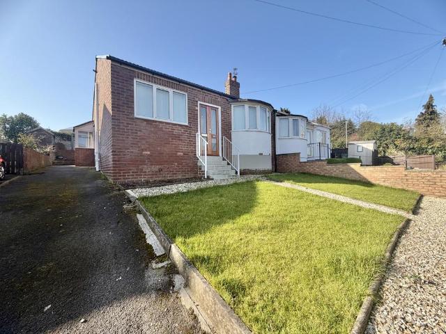 Bungalow for rent in Garforth, West Yorkshire