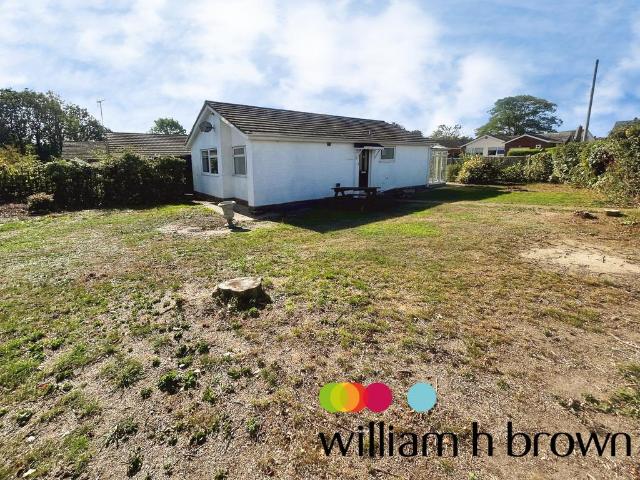 Bungalow for rent in Greenstead, Colchester