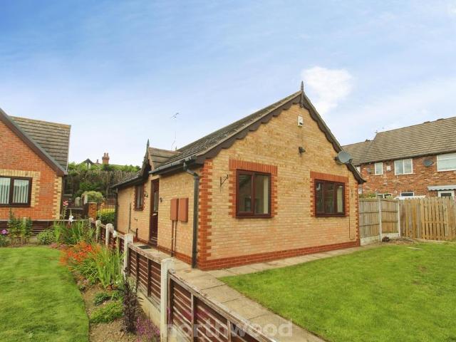 Bungalow for rent in Edlington, South Yorkshire