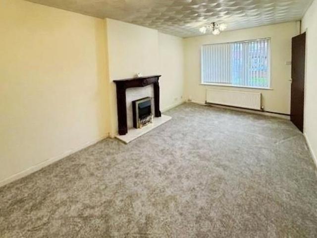 House for rent in Clubmoor, Calderstones
