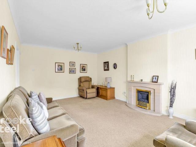 House for rent in Hazelhurst, Bury