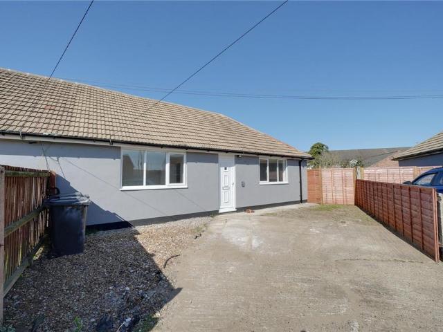 Bungalow for rent in Chedburgh, Isle Of Man