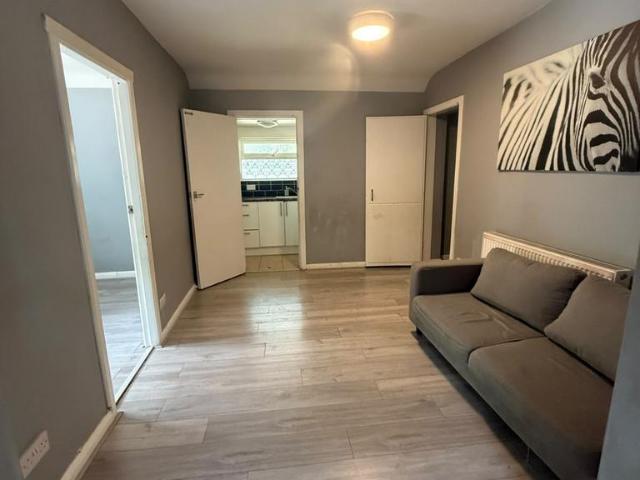 Bungalow for rent in Greater London