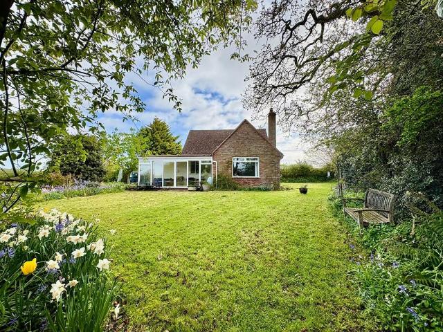 Bungalow for rent in Budlake, Isle Of Man