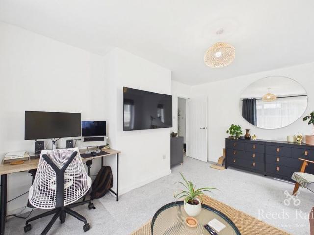 House for rent in Mickletown, Leeds