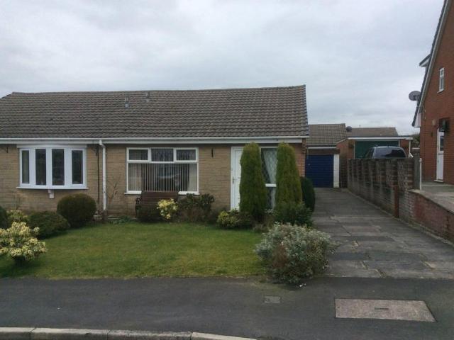 Bungalow for rent in The Bell, Wigan
