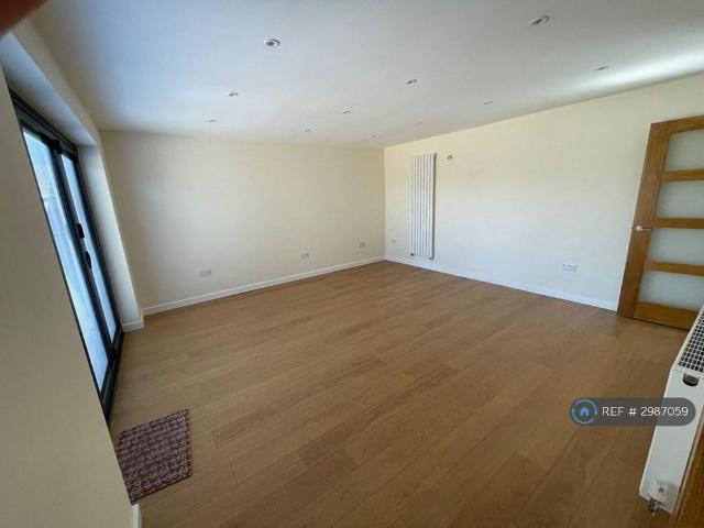 House for rent in Bedford