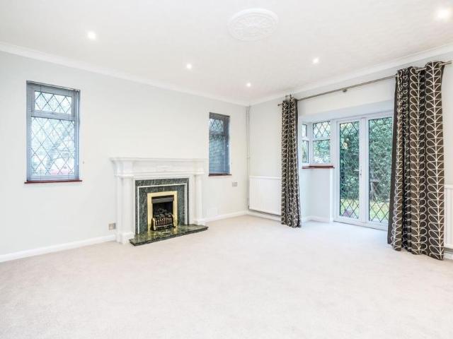 House for rent in Blackhills, Surrey