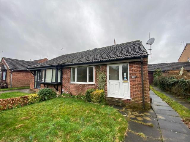 Bungalow for rent in Roundhay, West Yorkshire
