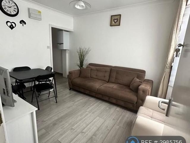 House for rent in Freezywater, Greater London