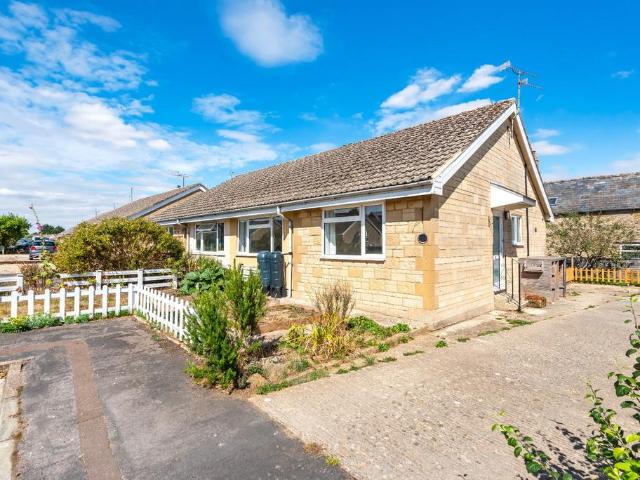 Bungalow for rent in Fairford, Cotswold