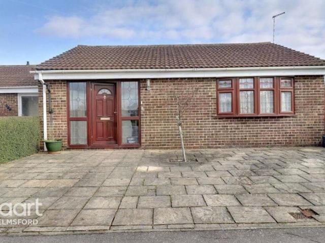 Bungalow for rent in North Springfield, Chelmsford